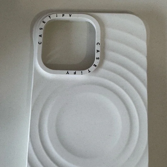 CASETiFY Ripple Case - Picture 5 of 5